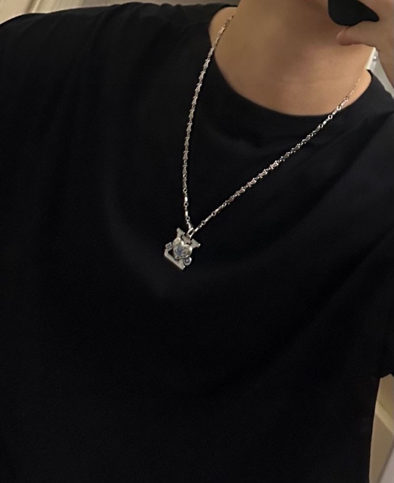 Louis Vuitton Necklaces